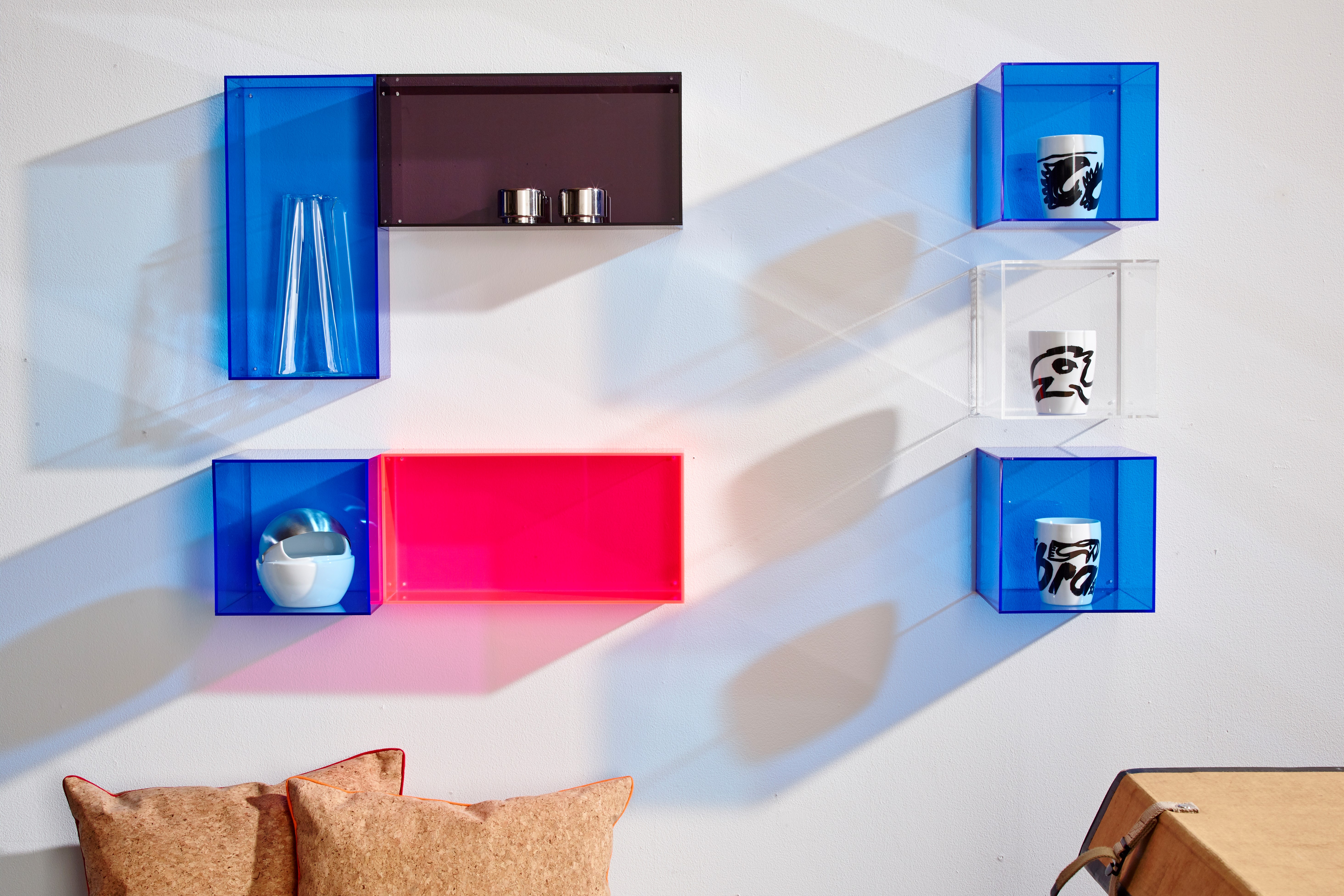 Acrylic boxes and interior design Acrylic boxes and interior design